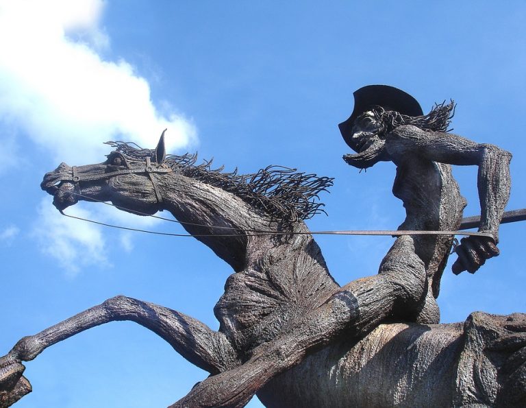 Don Quijote real estatua