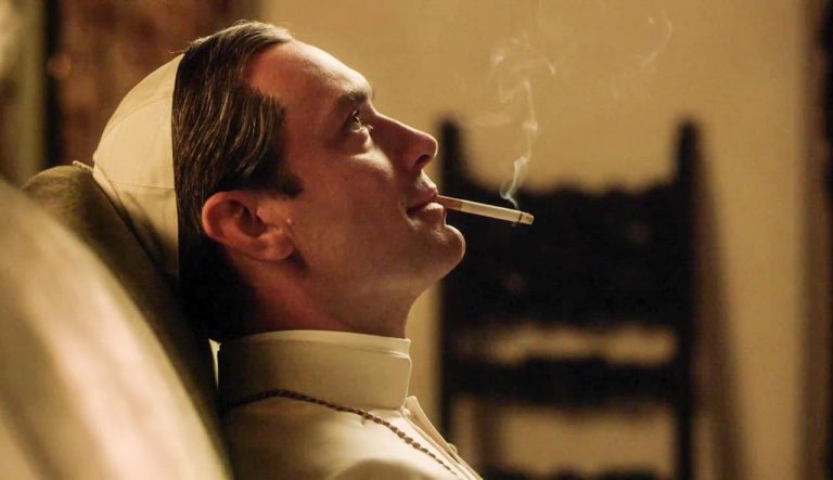Sorrentino jude law papa