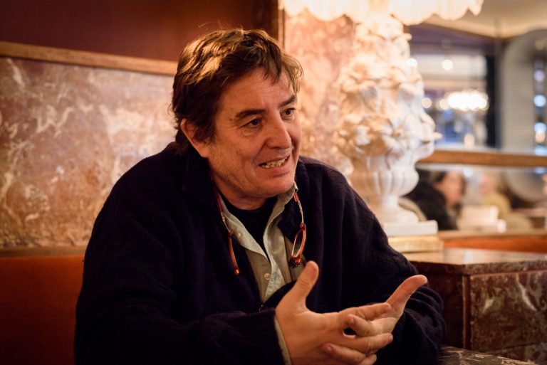 El poeta explica su respuesta a Le Miau Noir