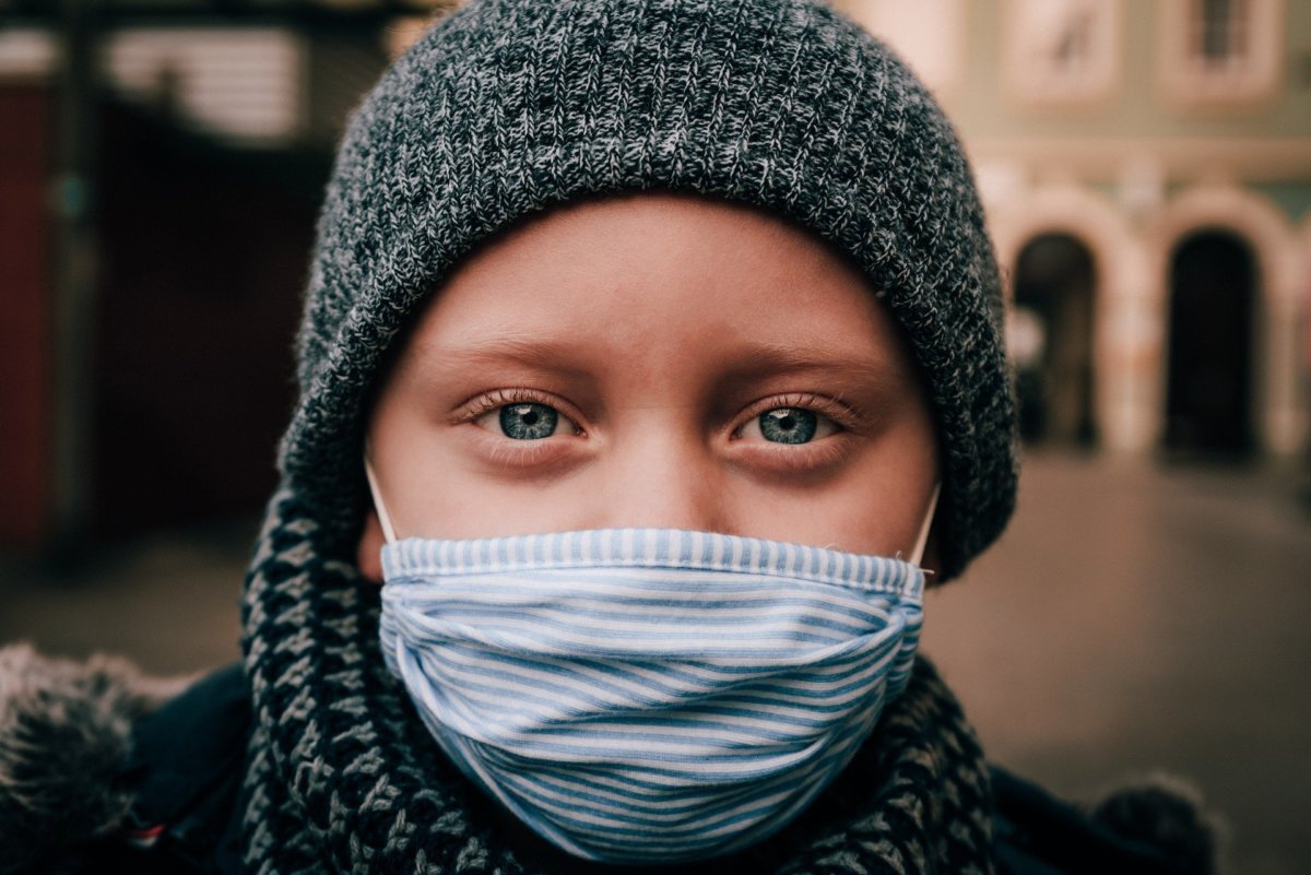 Las mascarillas se han convertido en parte de nuestro atuendo